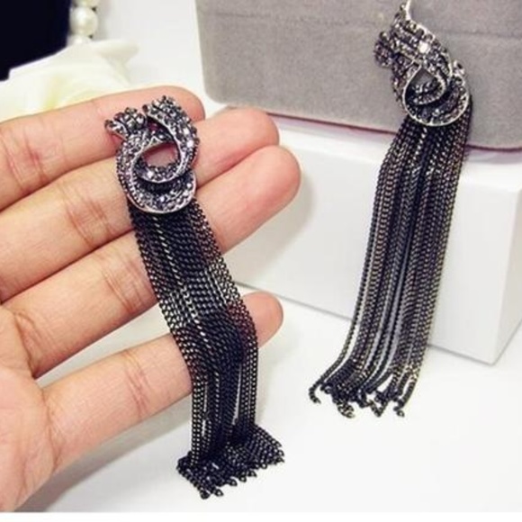 Jewelry - Silver Rhinestone Vintage Tassel Earrings